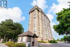 405 - 880 DUNDAS STREET W | Mississauga Ontario | Slide Image One