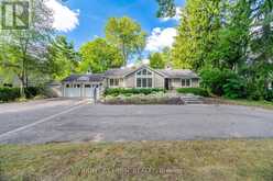 1037 LAKESHORE ROAD W | Oakville Ontario | Slide Image One