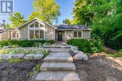 1037 LAKESHORE ROAD W | Oakville Ontario | Slide Image Three