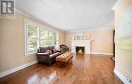 4334 SPRUCE AVENUE | Burlington Ontario | Slide Image Eleven