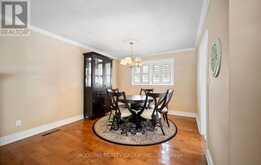 4334 SPRUCE AVENUE | Burlington Ontario | Slide Image Fifteen