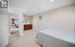 4334 SPRUCE AVENUE | Burlington Ontario | Slide Image Thirty-seven