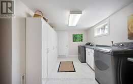 4334 SPRUCE AVENUE | Burlington Ontario | Slide Image Thirty-nine