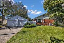 467 BASE LINE ROAD | London Ontario | Slide Image Twenty-seven