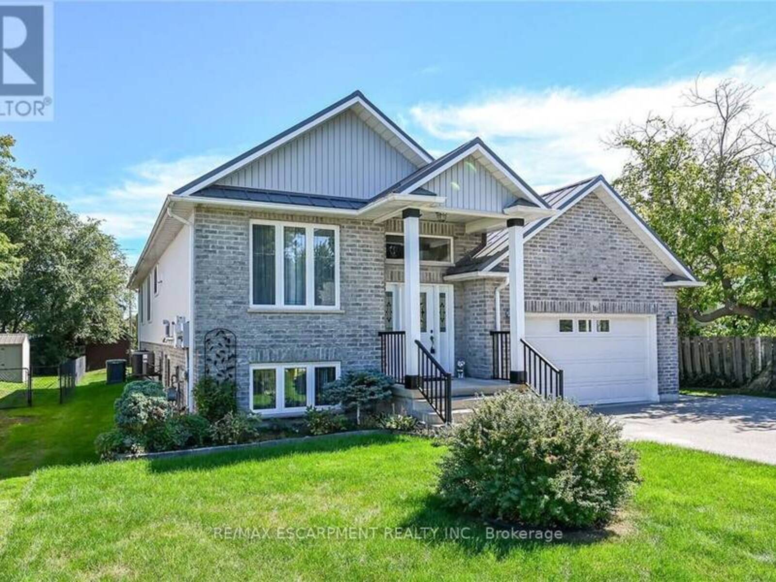 16 CHURCH STREET, Jarvis, Ontario N0A 1J0