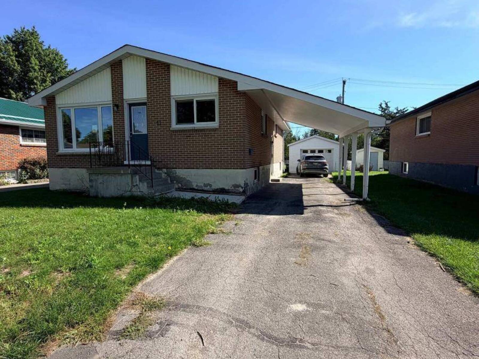 21 NELLES AVENUE, Quinte West, Ontario K8V 3A6