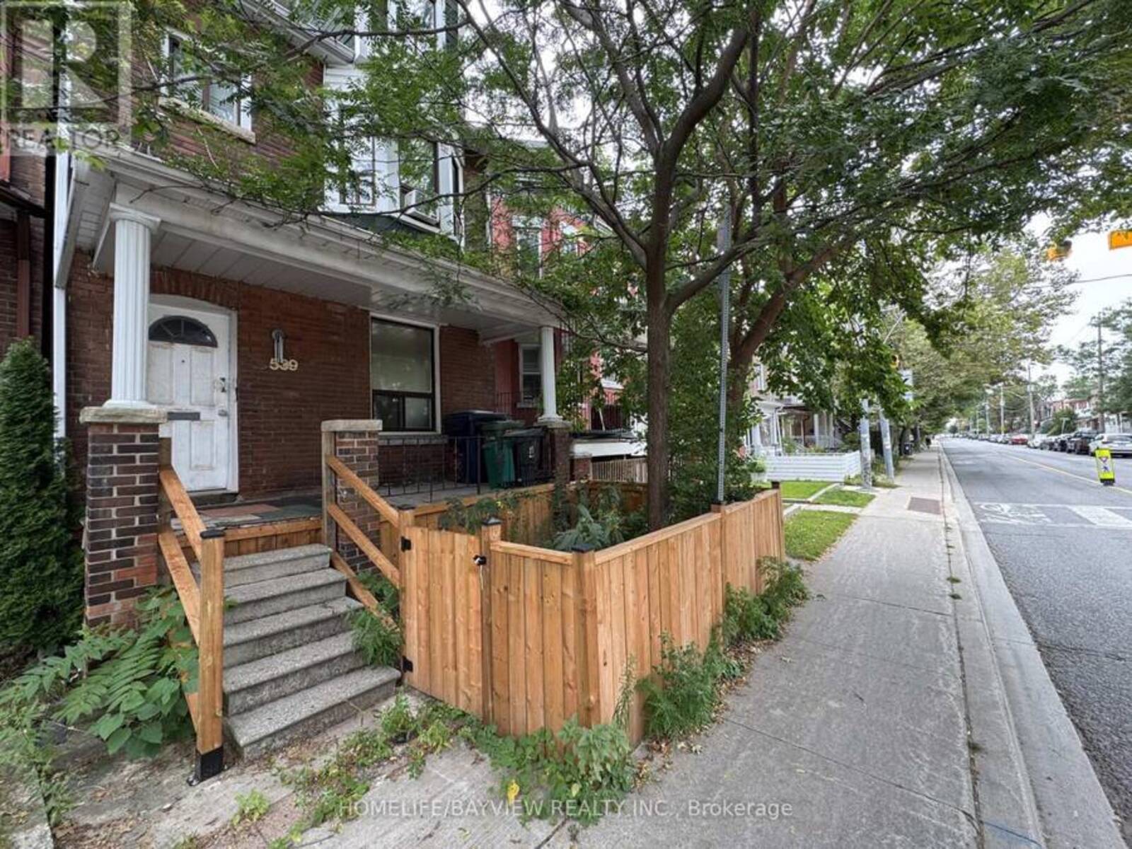 539 LANSDOWNE AVENUE, Toronto, Ontario M6H 3Y2