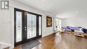 70 ROYAL ORCHARD BOULEVARD | Markham Ontario | Slide Image Seventeen