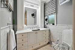 2209 GHENT AVENUE | Burlington Ontario | Slide Image Seventeen