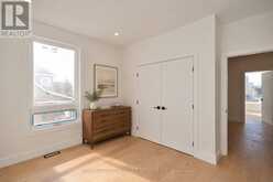 4B HURON AVENUE N | Ottawa Ontario | Slide Image Sixteen