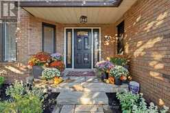 551 KASTELIC PLACE | Burlington Ontario | Slide Image Five