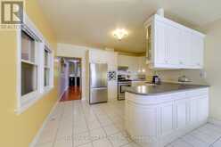 396 BARTLETT AVENUE N | Toronto Ontario | Slide Image Nineteen