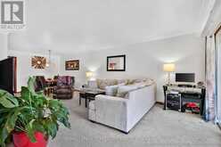 88 CENTRAL PARKWAY W | Mississauga Ontario | Slide Image Eight