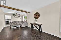 121 TAYLOR DRIVE | Barrie Ontario | Slide Image Eight