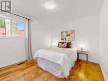 132 HARDING BOULEVARD | Toronto Ontario | Slide Image Nineteen