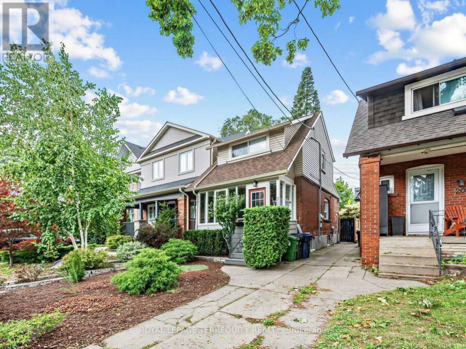 22 MONTYE AVENUE, Toronto, Ontario M6S 2G9