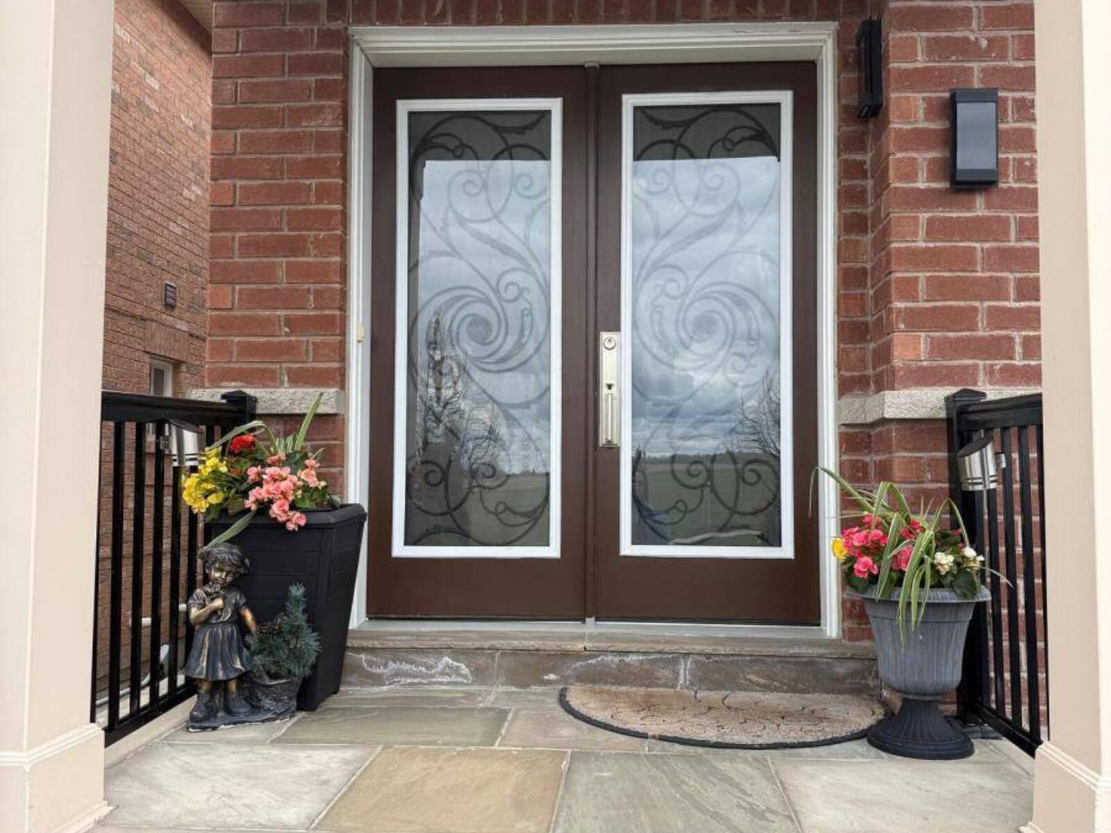 129 FOUR SEASONS CRESCENT, East Gwillimbury, Ontario L9N 0C2
