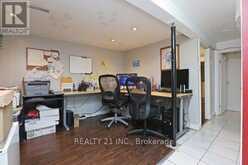 176 LINDEN AVENUE | Toronto Ontario | Slide Image Nineteen
