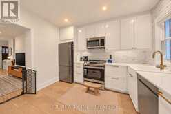 379 SCARBOROUGH ROAD | Toronto Ontario | Slide Image Nineteen