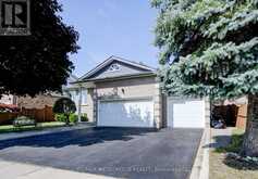 258 SAGINAW PARKWAY | Cambridge Ontario | Slide Image Two