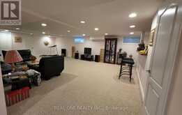 36 WILDROSE CRESCENT E | Markham Ontario | Slide Image Thirteen