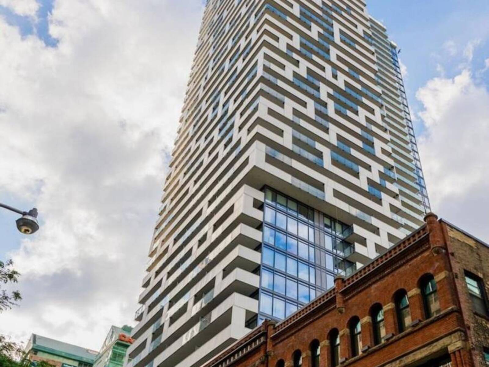 3905 - 20 LOMBARD STREET, Toronto, Ontario M5C 0A6
