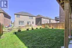 90 KINGKNOLL CRESCENT | Georgina Ontario | Slide Image Thirty-nine