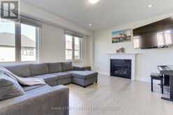 90 KINGKNOLL CRESCENT | Georgina Ontario | Slide Image Nine