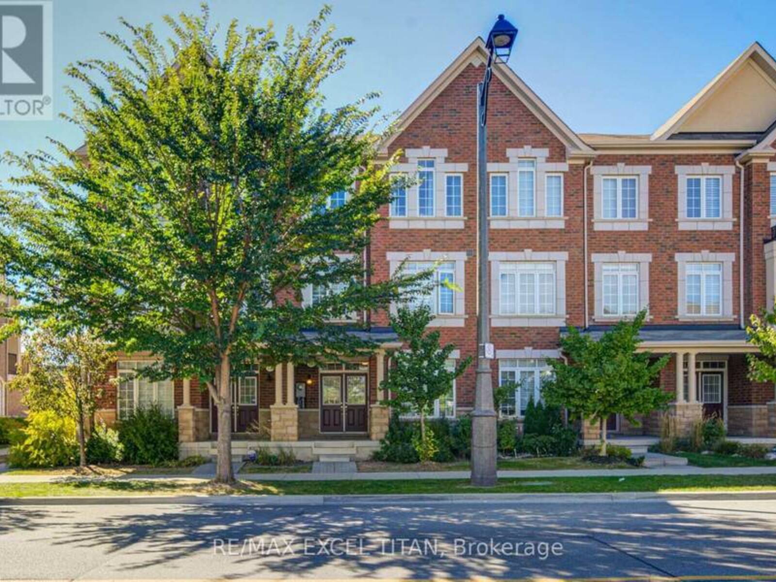 3038 GEORGE SAVAGE AVENUE, Oakville, Ontario L6M 0Z1