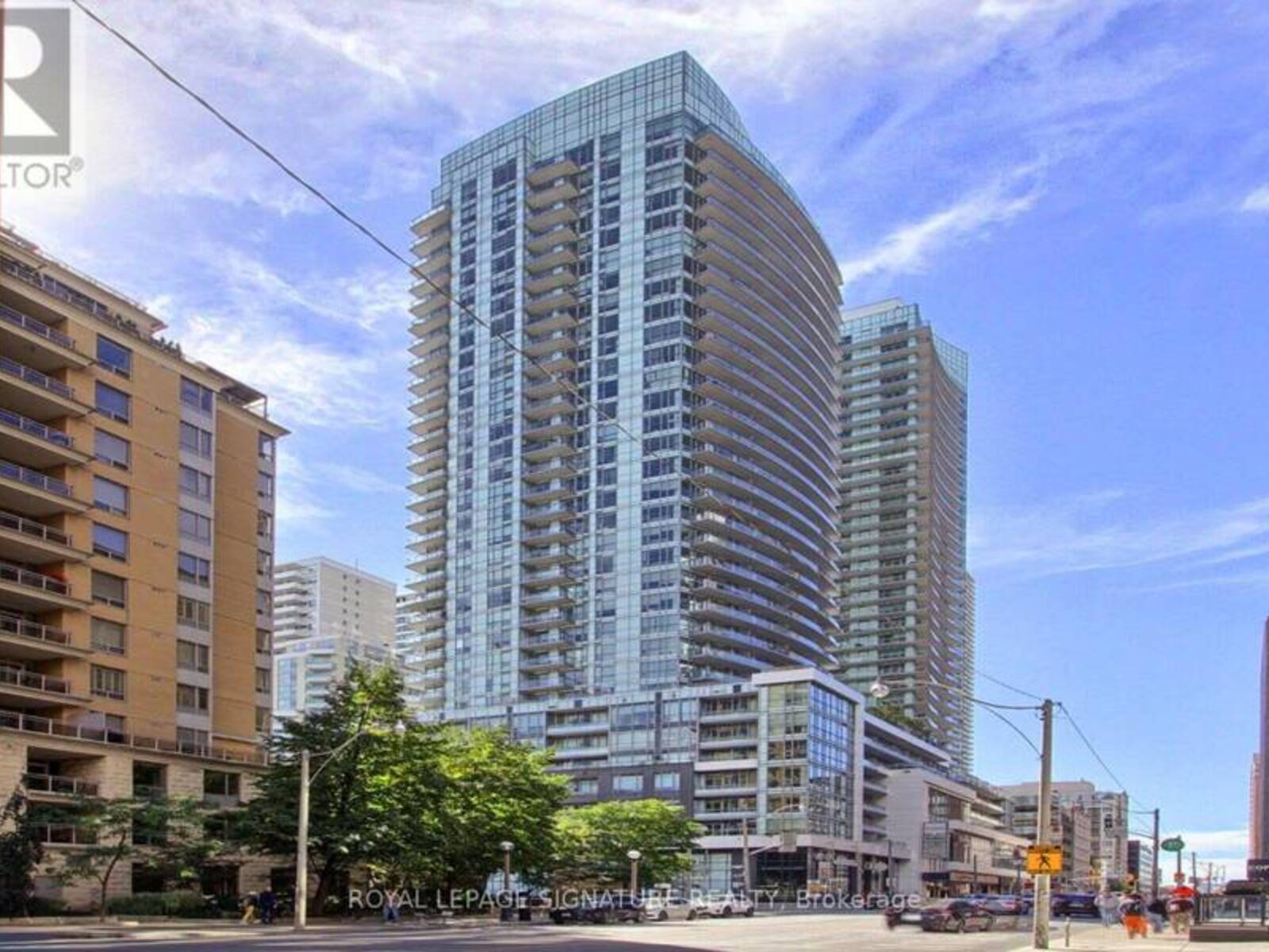 1812 - 98 LILLIAN STREET, Toronto, Ontario M4S 0A5