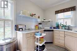 10 STATION LANE | Markham Ontario | Slide Image Twelve