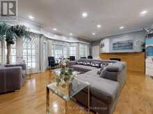 10 STATION LANE | Markham Ontario | Slide Image Thirty-four