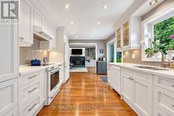 1409 HOLLY COURT | Oakville Ontario | Slide Image Nine