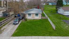7 BRADFORD STREET | East Gwillimbury Ontario | Slide Image Six