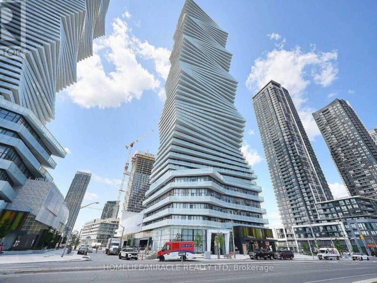 209 - 3900 CONFEDERATION PARKWAY, Mississauga, Ontario L5B 0M3