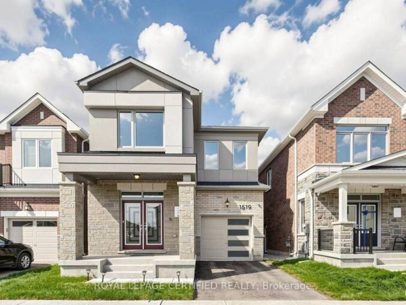 1519 WHITLOCK AVENUE, Milton, Ontario L9E 2A9