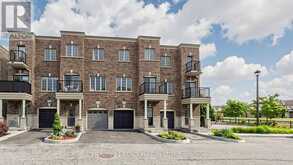 64 FERRIS SQUARE | Clarington Ontario | Slide Image One