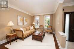 304 TOWER HILL ROAD | Richmond Hill Ontario | Slide Image Three