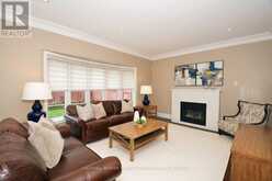 304 TOWER HILL ROAD | Richmond Hill Ontario | Slide Image Ten