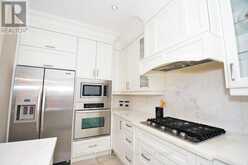 304 TOWER HILL ROAD | Richmond Hill Ontario | Slide Image Eleven