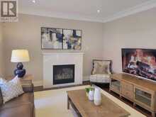 304 TOWER HILL ROAD | Richmond Hill Ontario | Slide Image Nine