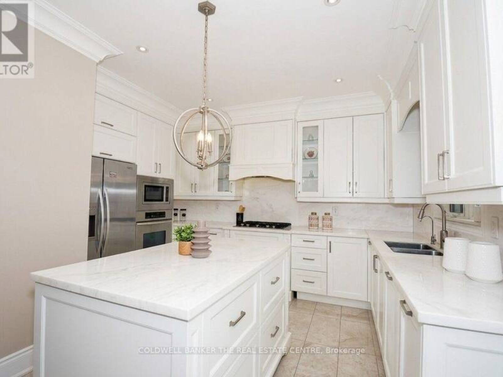 304 TOWER HILL ROAD, Richmond Hill, Ontario L4E 0A7