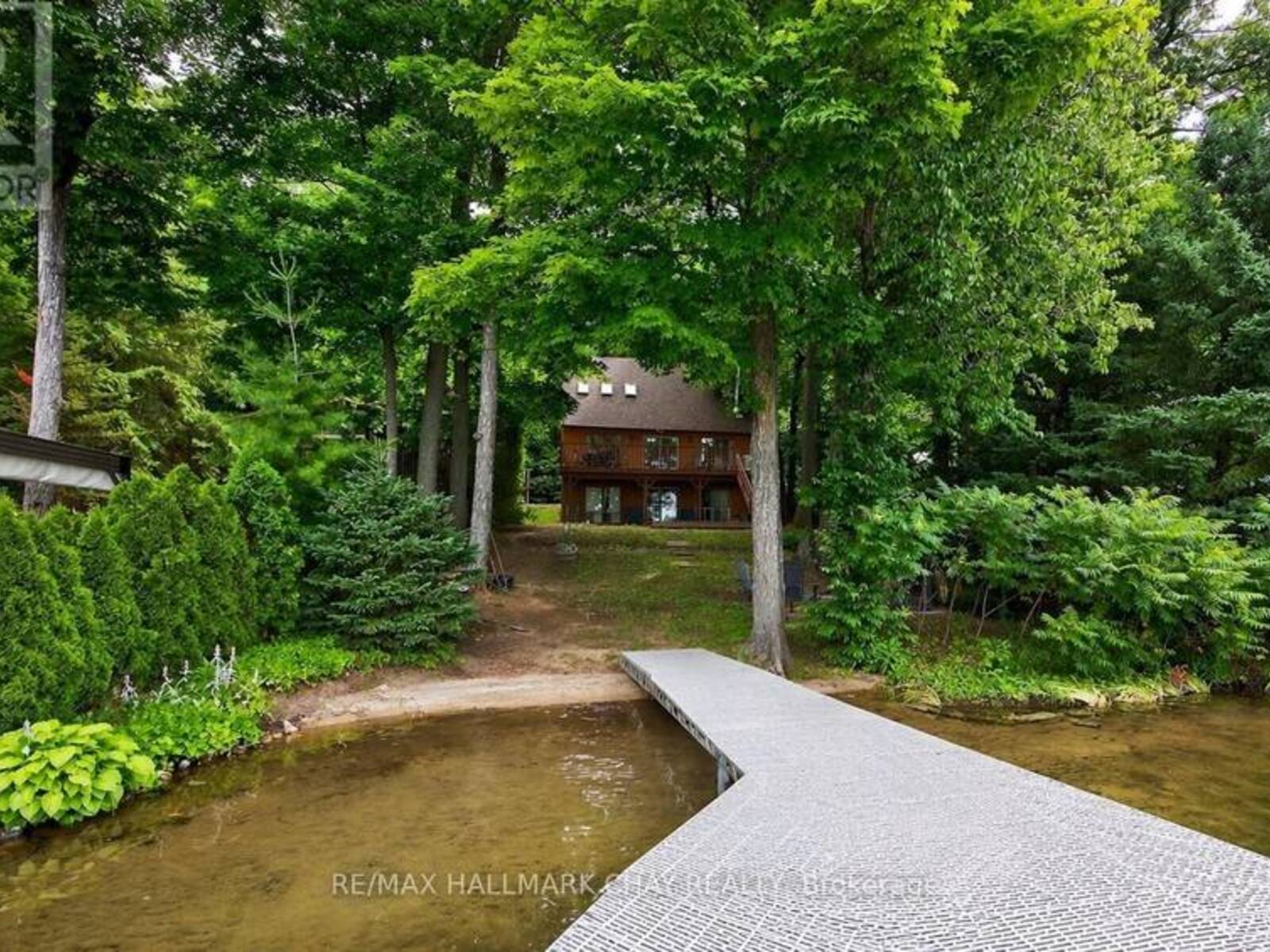 176 FARLAIN LAKE ROAD E, Tiny, Ontario L9M 0B5