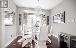 2023 DEERVIEW COMMON | Oakville Ontario | Slide Image Ten