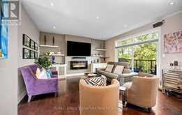2023 DEERVIEW COMMON | Oakville Ontario | Slide Image Thirteen