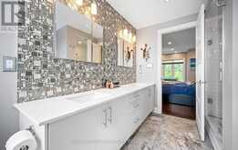 2023 DEERVIEW COMMON | Oakville Ontario | Slide Image Twenty