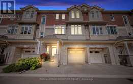 2023 DEERVIEW COMMON | Oakville Ontario | Slide Image Two