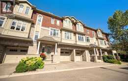 2023 DEERVIEW COMMON | Oakville Ontario | Slide Image Three
