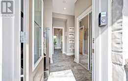 2023 DEERVIEW COMMON | Oakville Ontario | Slide Image Five