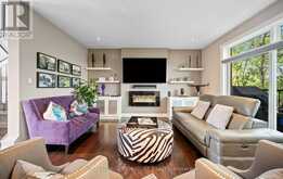 2023 DEERVIEW COMMON | Oakville Ontario | Slide Image Eight